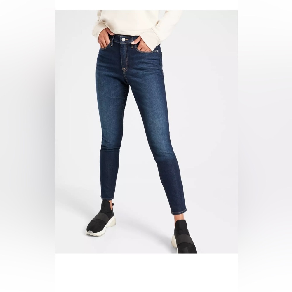 Athleta Sculptek Ultra Skinny Midnight‎ Wash Jean size 2P